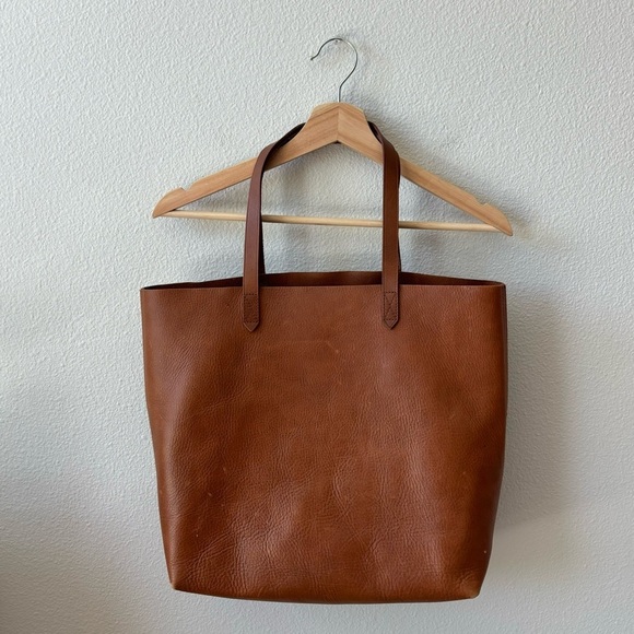 Madewell Handbags - Madewell the large transport leather tote